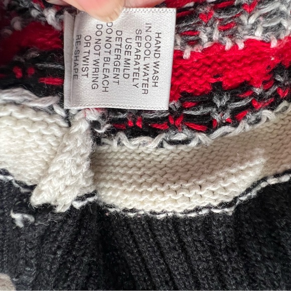 VTG. Christmas Reindeer,Snowflake Zipper front Vest. Size L. - Picture 7 of 8